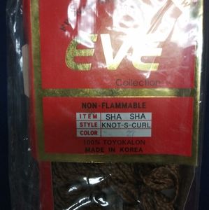 8 Packages of Crochet Braids